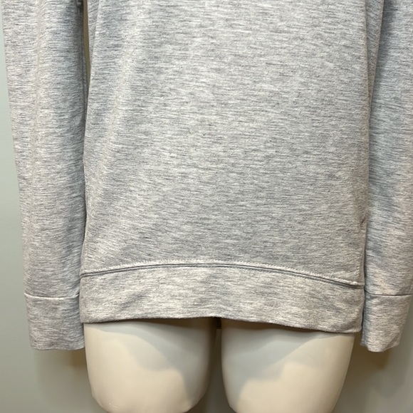 Women’s Juicy Couture Gray Long Sleeve Keyhole Neckline Shirt - Picture 10 of 10